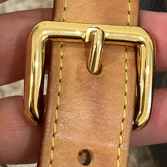 Louis Vuitton bumbag - Picture 6 of 17